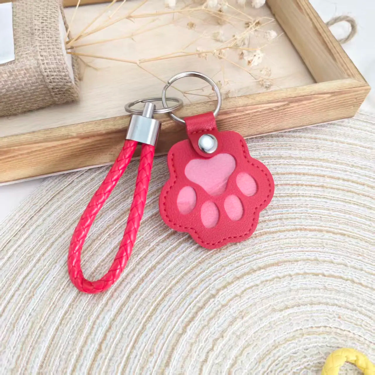 PU Leather Pet Hair Storage Bag Multi-Functional Portable Keychain Pet Memorial Keychain Keepsake Hair Storage for Pet Lovers